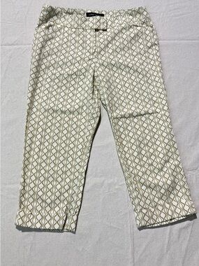Larry Levine Cream Pants with Olive Wave Motif